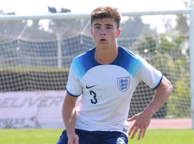 Chuyển nhượng MU 3/8