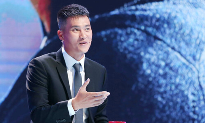 Bất ngờ với việc mới nhất của Công Vinh